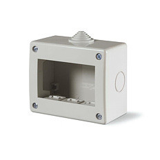 UNIVEL serie EVOLUTION 4123 Contenitore da parete 3 moduli IP40 per frutti EVOLUTION e Bticino MAGIC